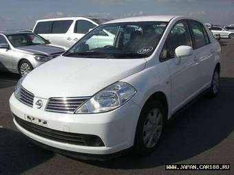 2005 Nissan Tiida Latio Pictures