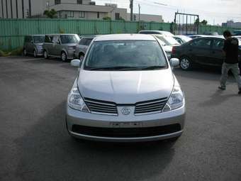 2005 Nissan Tiida Latio Photos