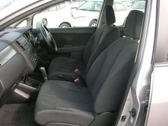 2005 Nissan Tiida Latio Pictures