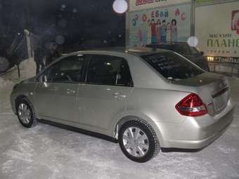 2005 Nissan Tiida Latio Wallpapers