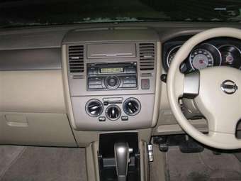 2005 Nissan Tiida Latio Pictures