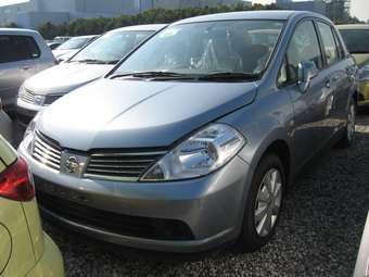 2005 Nissan Tiida Latio Wallpapers