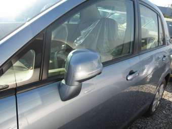 2005 Nissan Tiida Latio Images