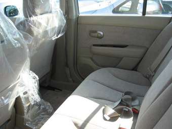 2005 Nissan Tiida Latio Pictures