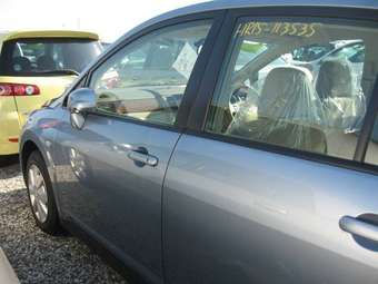 2005 Nissan Tiida Latio Pictures