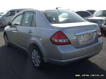 2005 Nissan Tiida Latio Pics