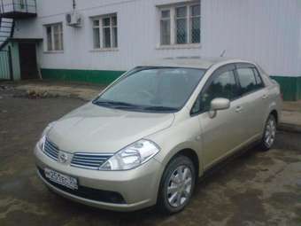 2005 Nissan Tiida Latio Pictures