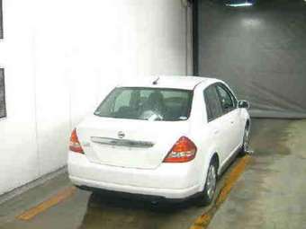 2005 Nissan Tiida Latio Photos