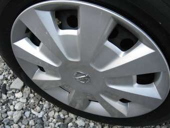 2005 Nissan Tiida Latio Images