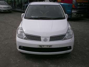 2005 Nissan Tiida Latio Photos