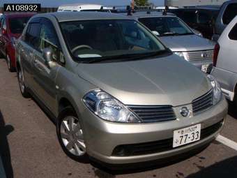 2005 Nissan Tiida Latio Wallpapers