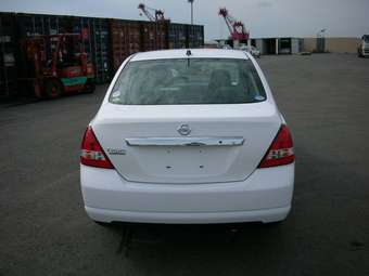 2005 Nissan Tiida Latio Pictures