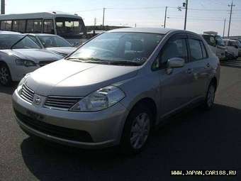 2005 Nissan Tiida Latio Pictures