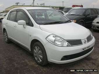 2005 Nissan Tiida Latio Pictures