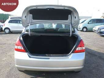 2005 Nissan Tiida Latio Photos
