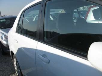 2005 Nissan Tiida Latio Wallpapers