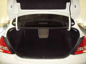 2005 Nissan Tiida Latio Photos