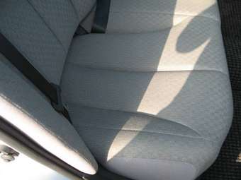 2005 Nissan Tiida Latio Images