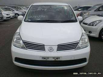 2005 Nissan Tiida Latio Pics