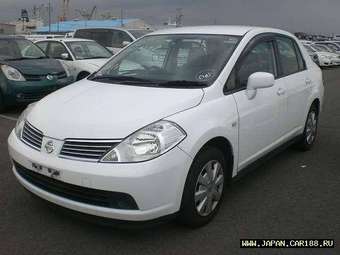 2005 Nissan Tiida Latio Pictures