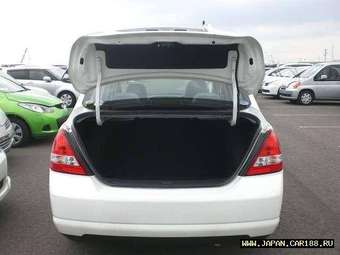 2005 Nissan Tiida Latio Wallpapers