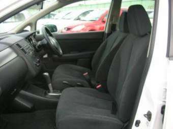 2005 Nissan Tiida Latio Pictures