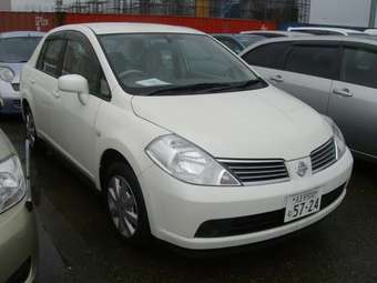 2005 Nissan Tiida Latio Pictures