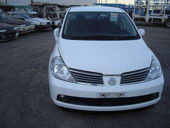 2005 Nissan Tiida Latio Pictures