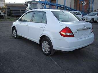 2005 Nissan Tiida Latio Pictures