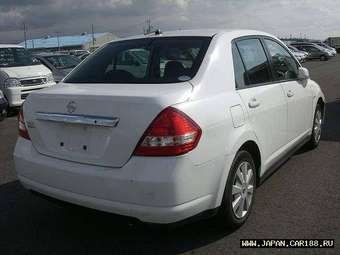 2005 Nissan Tiida Latio Pictures