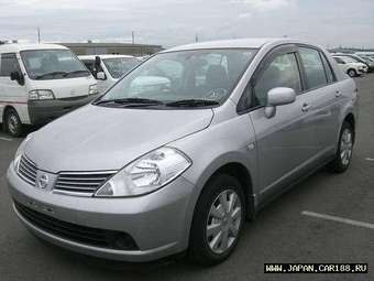 2005 Nissan Tiida Latio Pictures