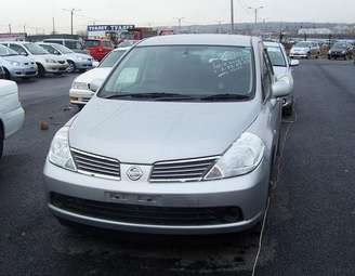 2005 Nissan Tiida Latio Pics