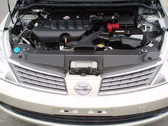 2005 Nissan Tiida Latio Pictures