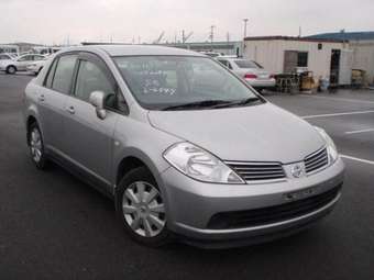 2005 Nissan Tiida Latio Pictures