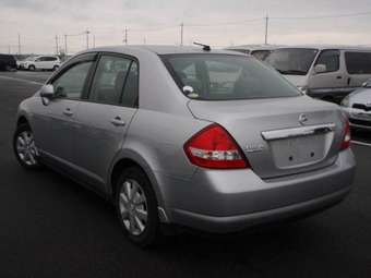 2005 Nissan Tiida Latio Pics