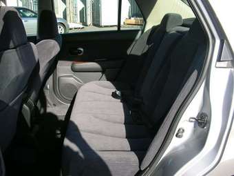 2005 Nissan Tiida Latio Wallpapers