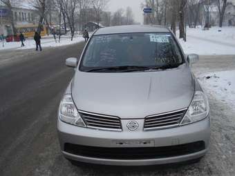 2005 Nissan Tiida Latio Pics