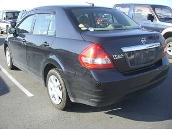 2005 Nissan Tiida Latio Pics