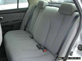 2005 Nissan Tiida Latio Pictures