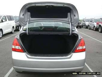 2005 Nissan Tiida Latio Pictures