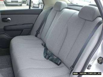 2005 Nissan Tiida Latio Pictures