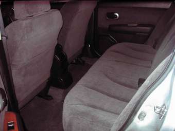 2005 Nissan Tiida Latio Pictures