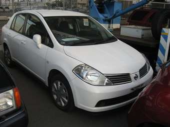 2005 Nissan Tiida Latio Pictures