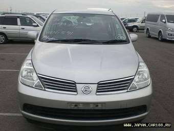 2005 Nissan Tiida Latio Photos