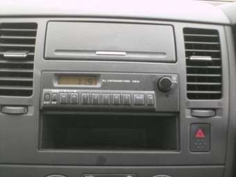 2005 Nissan Tiida Latio Pictures