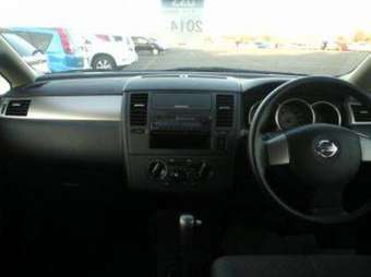 2005 Nissan Tiida Latio Pictures