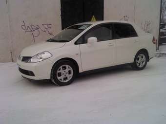 2005 Nissan Tiida Latio Pictures