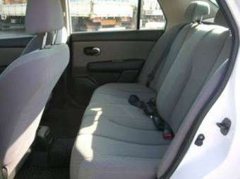 2005 Nissan Tiida Latio Pictures