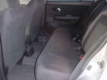 2005 Nissan Tiida Latio Images