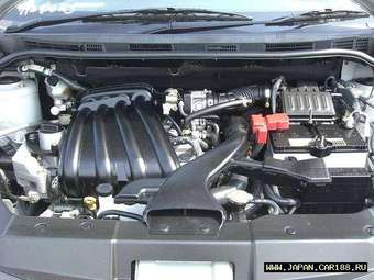 2005 Nissan Tiida Latio Photos